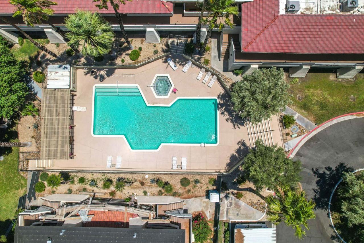 Palm Springs Boho Bliss Apartment Exterior photo